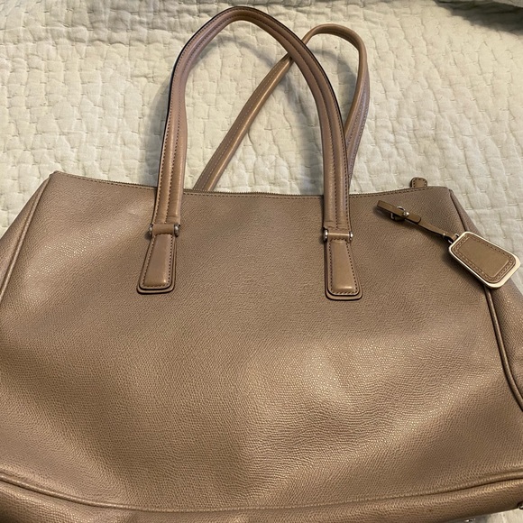 Tumi Handbags - Tumi SINCLAIR ANA LARGE DOUBLE ZIPPED CARRY-ALL